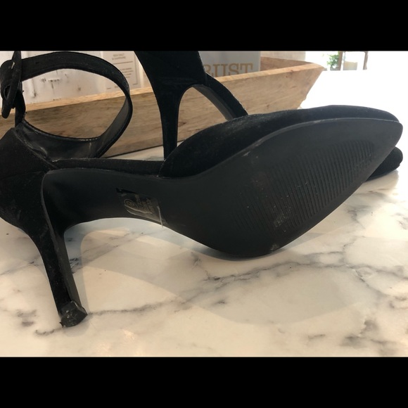 Dollhouse pointed-toe pumps with ankle strap - Picture 3 of 4